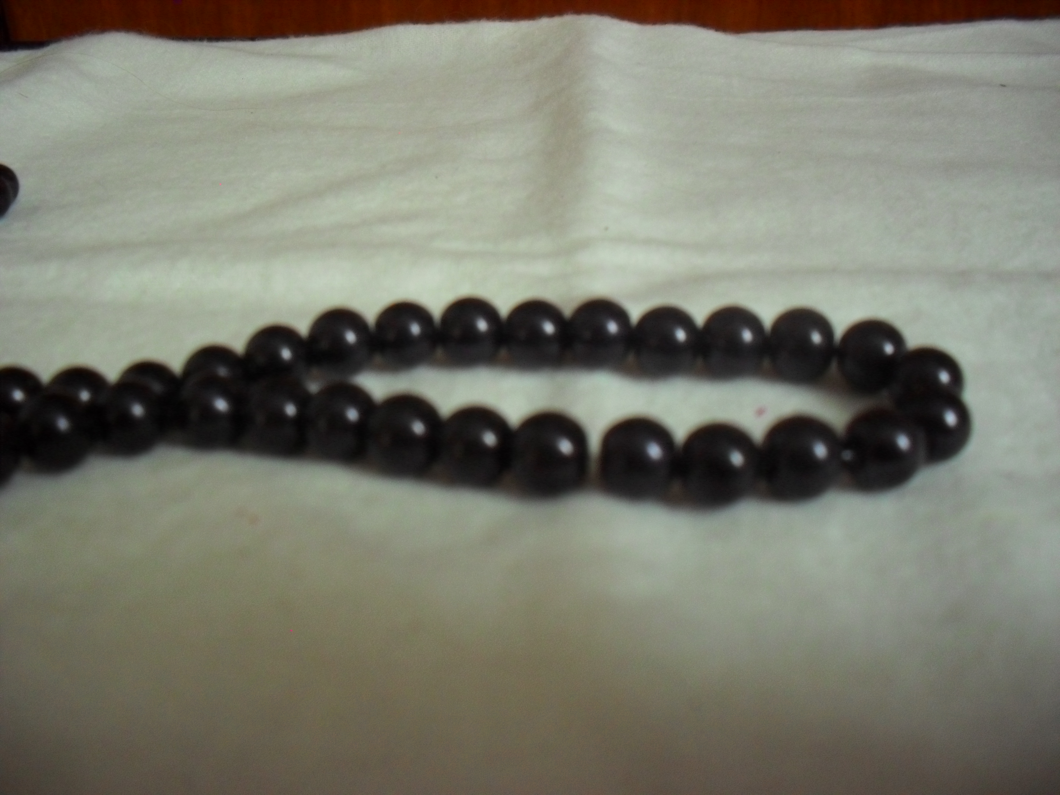 Glass Pearl 8mm Black